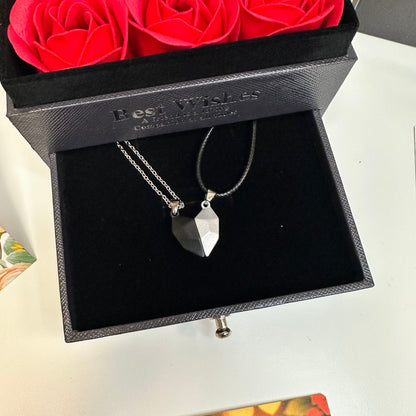 COFRE ROSAS ETERNAS+COLLAR DÚO