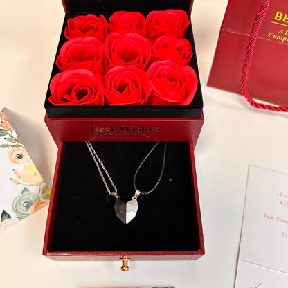 COFRE ROSAS ETERNAS+COLLAR DÚO